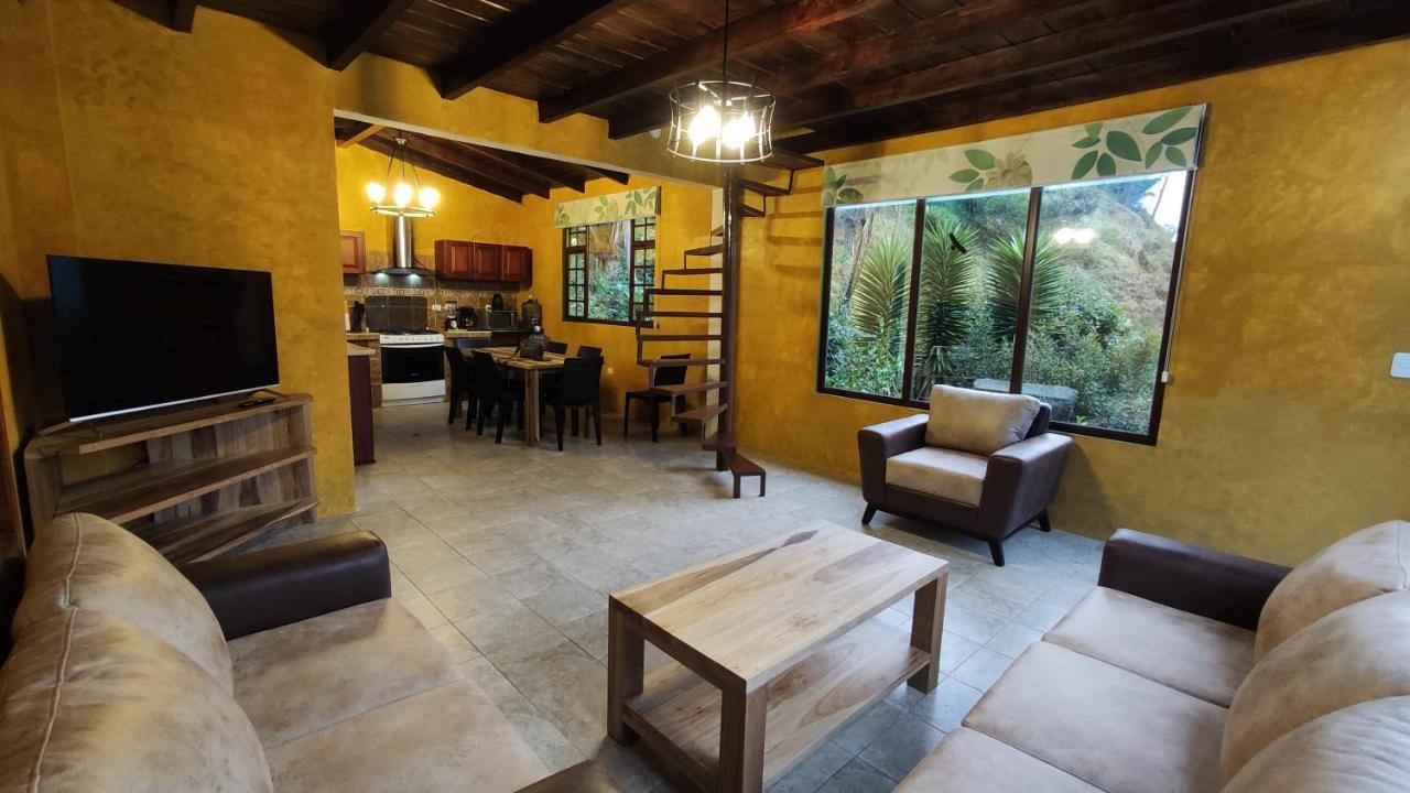 "Casa Verde" En Banos De Agua Santa Con Vista Al Volcan Tungurahua Exteriör bild
